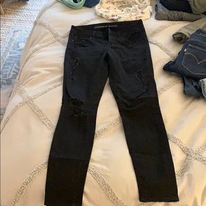 Ripped black skinny jeans